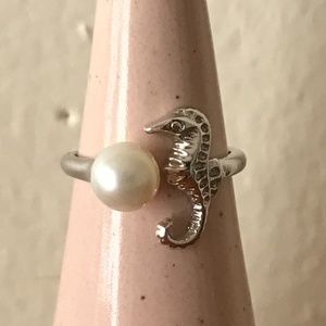 Sterling Silver Seahorse White Freshwater Pearl Ring